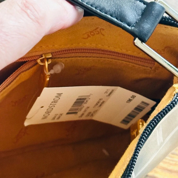 Icon Handbag Buffet Design - NWT - Picture 12 of 12